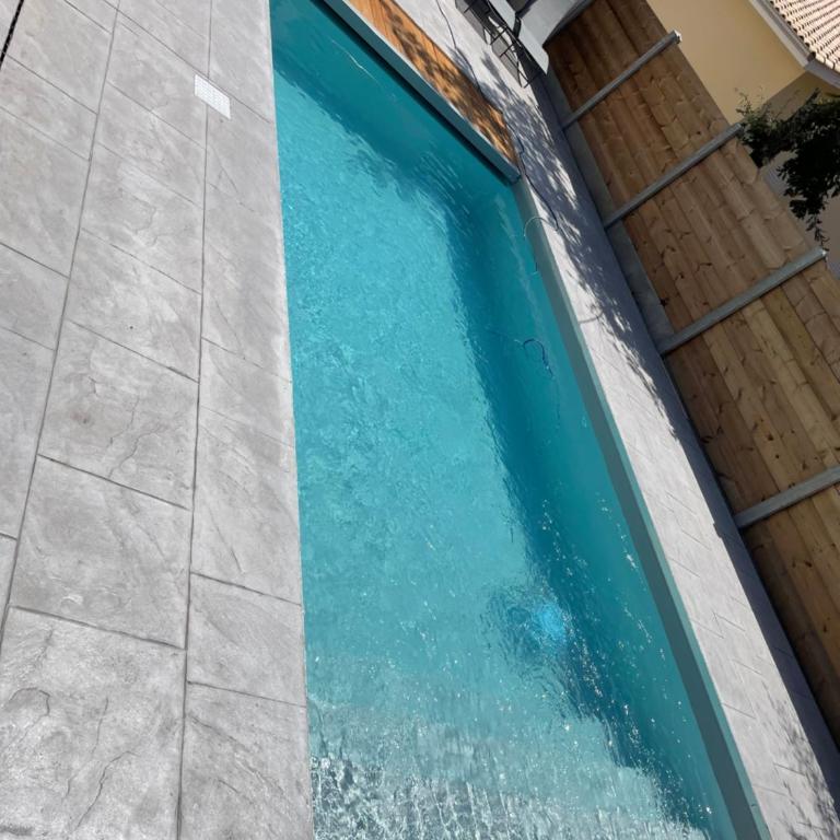 MAISON moderne avec piscine chauffée - Haus mit 3 Schlafzimmern - 25