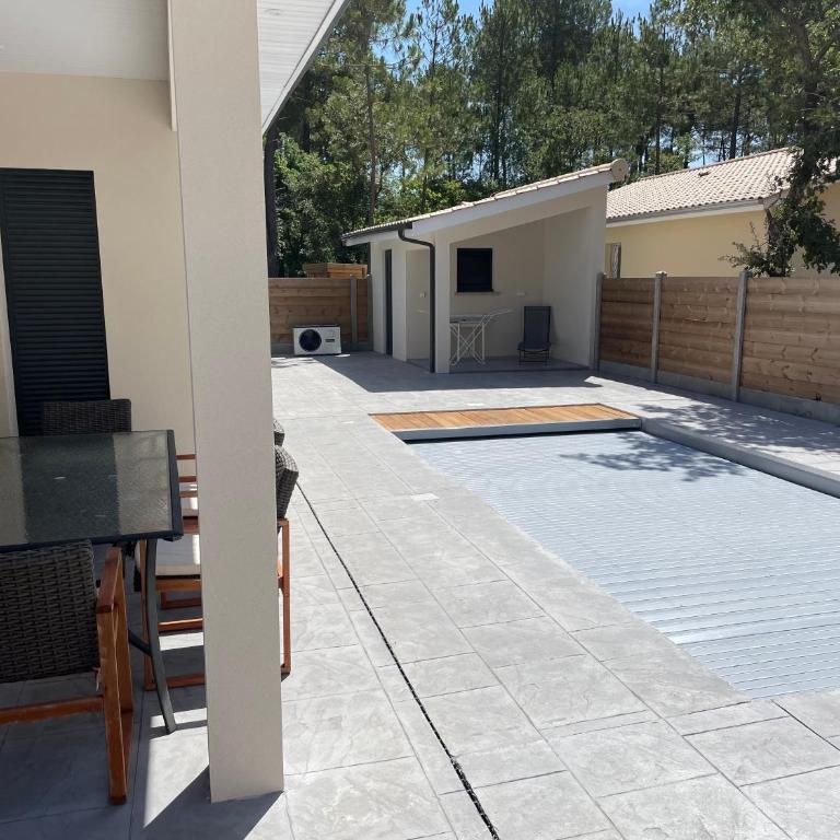 MAISON moderne avec piscine chauffée - Haus mit 3 Schlafzimmern - 23