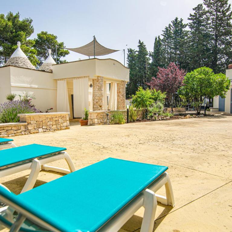 TRULLI MELOGINO with private beach volley camp - Three-Bedroom Villa - 1