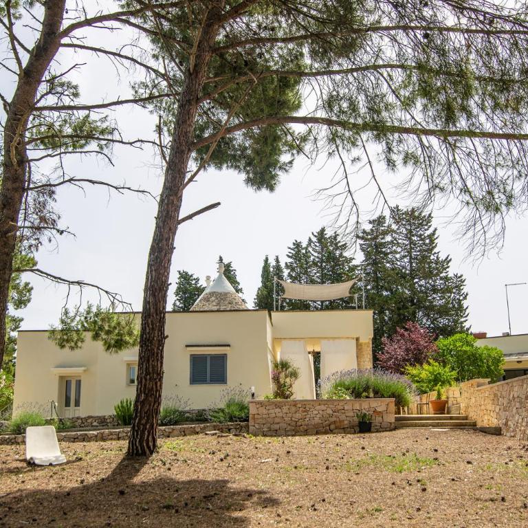 TRULLI MELOGINO with private beach volley camp - Three-Bedroom Villa - 6