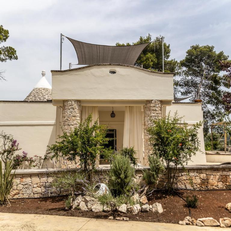TRULLI MELOGINO with private beach volley camp - Three-Bedroom Villa - 42