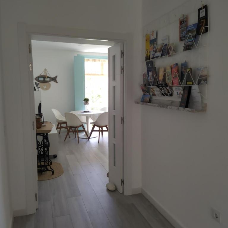 Espectacular piso en la misma plaza del Mentidero. - Apartamento de 3 dormitorios - 10