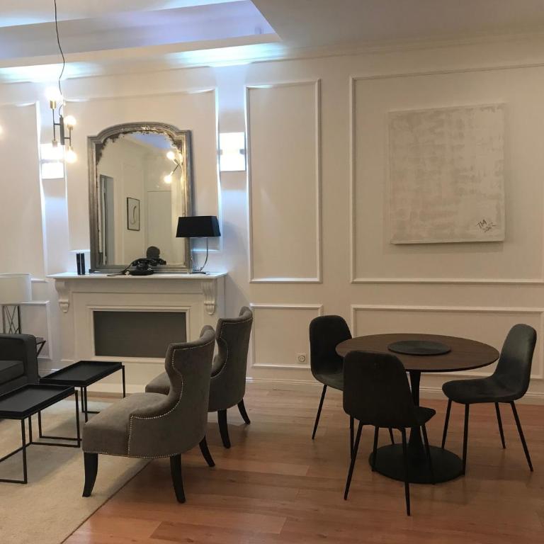 LAZARE Maison de Maître , appartements de standing avec parking privatif à seulement 7 minutes à pied du centre historique de Béziers - Appartement 1 Chambre - 4
