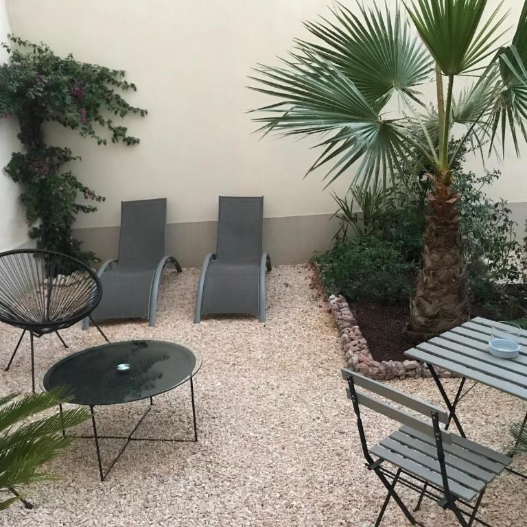 LAZARE Maison de Maître , appartements de standing avec parking privatif à seulement 7 minutes à pied du centre historique de Béziers - Appartement 1 Chambre - 3