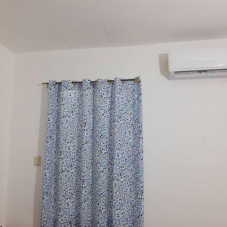 se renta casa por día semana o mes con 3 recámaras - Casa de 3 dormitorios - 4