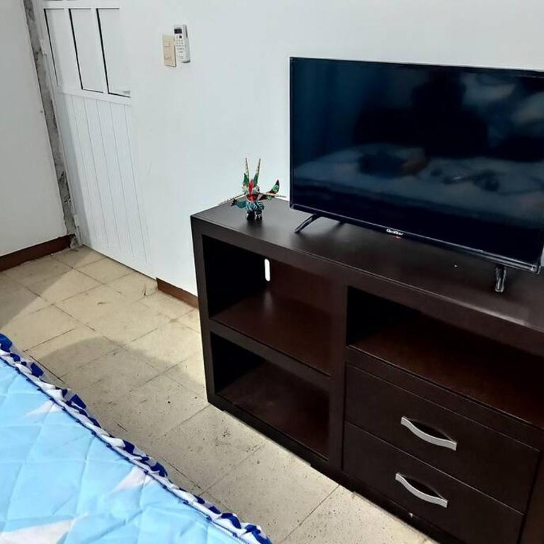 se renta casa por día semana o mes con 3 recámaras - Casa de 3 dormitorios - 16