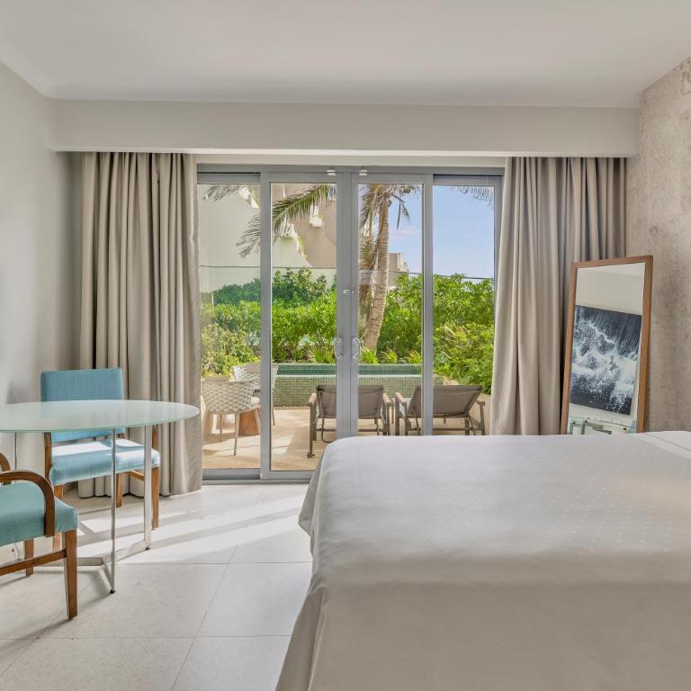 Fiesta Americana Condesa Cancun - All Inclusive - Premium Room with Plunge Pool 1 King - 1