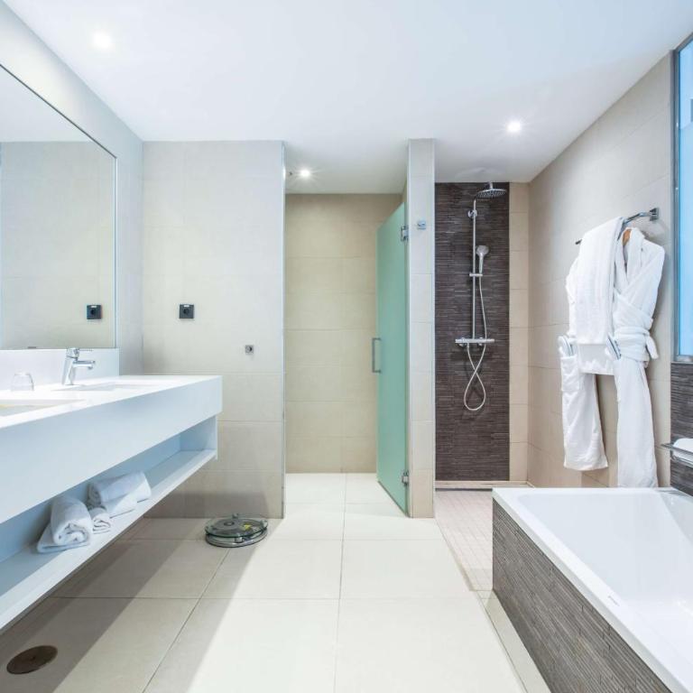 Radisson Blu Resort & Spa, Gran Canaria Mogan - Habitación Familiar con balcón - 4