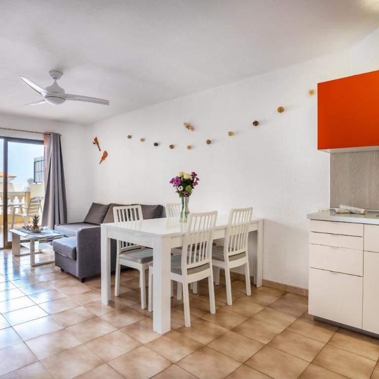 Castle Harbour Phoebe's Flat Los Cristianos by LoveTenerife - Apartamento de 1 dormitorio - 8