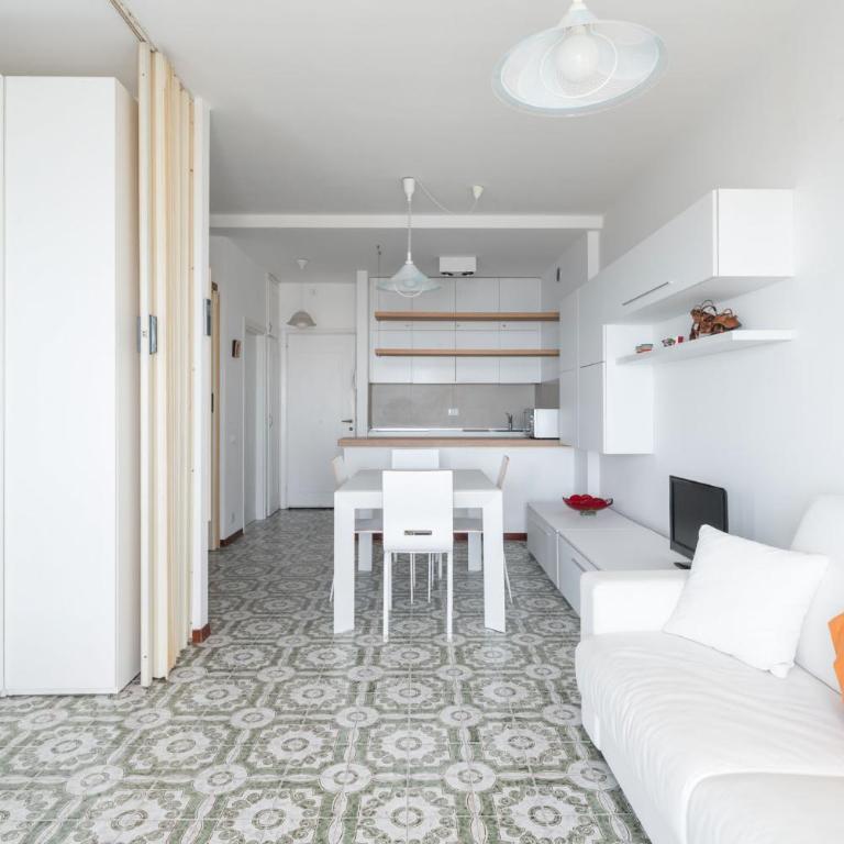 Playa Grande 504 - Immobiliare Living - Appartamento con 2 Camere da Letto - 8