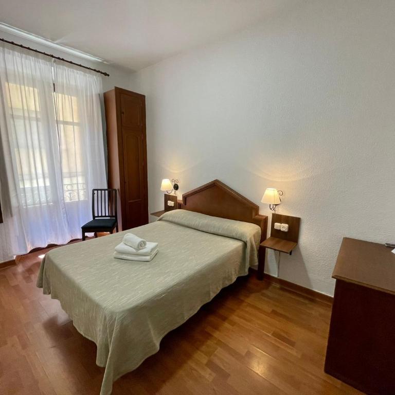 Arteaga Hostal & Baños Arabes Elvira - Habitación Doble - 11