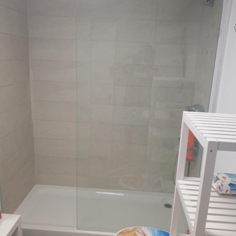 Bonito apartamento con piscina cerca de la playa. - Apartamento de 2 dormitorios - 40
