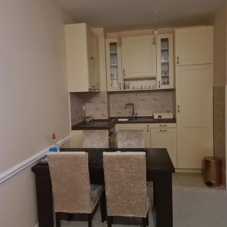 Budva Centar - One-Bedroom Apartment - 5