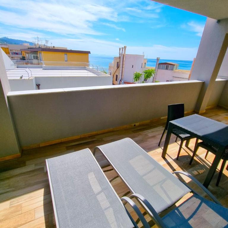 Royal Sea House - Appartamento Attico con Vista Mare - 27