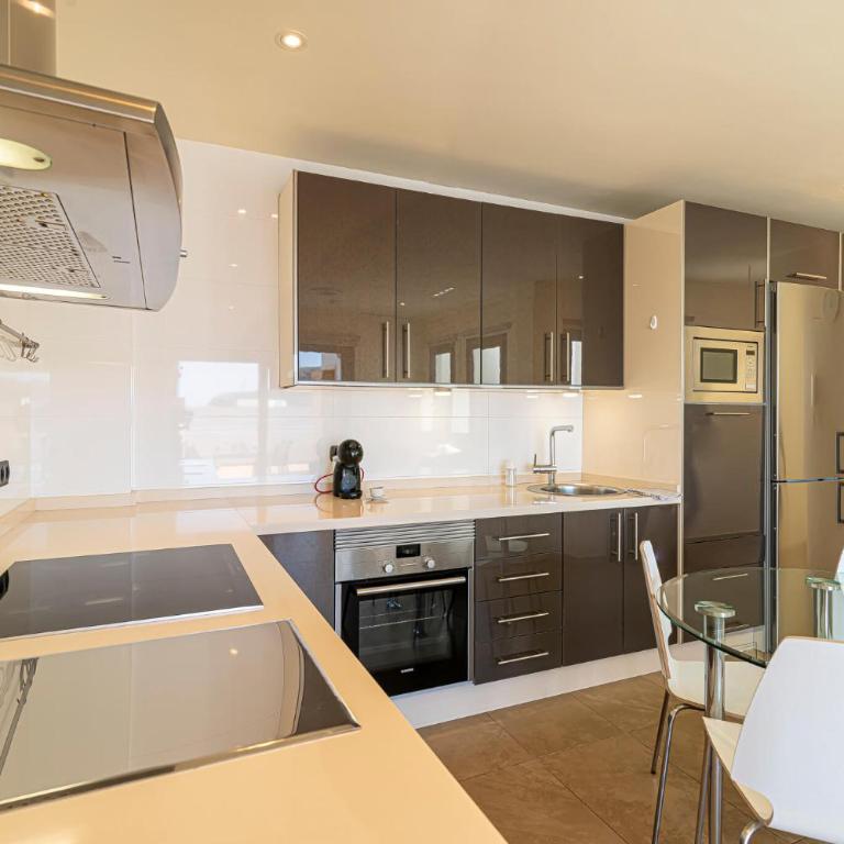 CAPRI LUXURY HOLIDAYS SUITES, Playa de los Cristianos - Apartamento Ático - 8