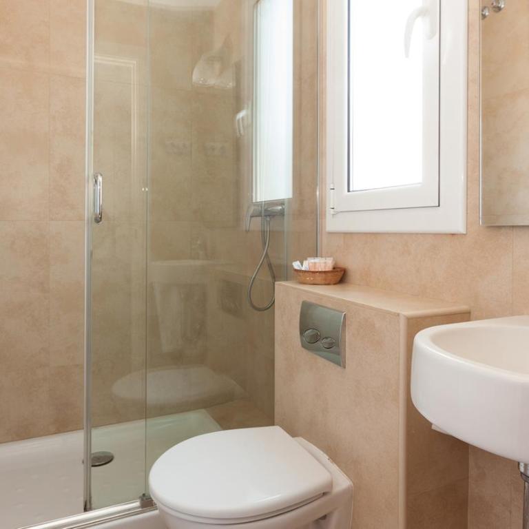 Hostal Oliva - Standard Double Room - 13