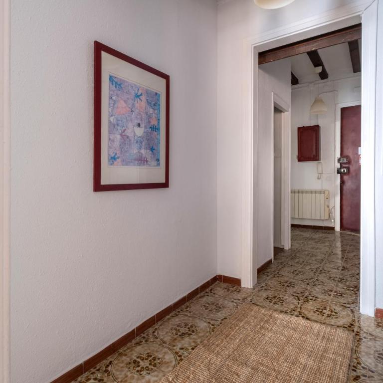 CENTRIC APARTMENT GAUDI - Three-Bedroom Apartment - 16