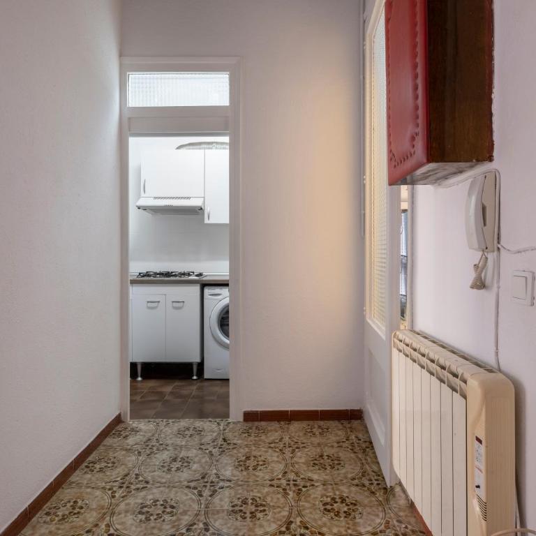CENTRIC APARTMENT GAUDI - Three-Bedroom Apartment - 22