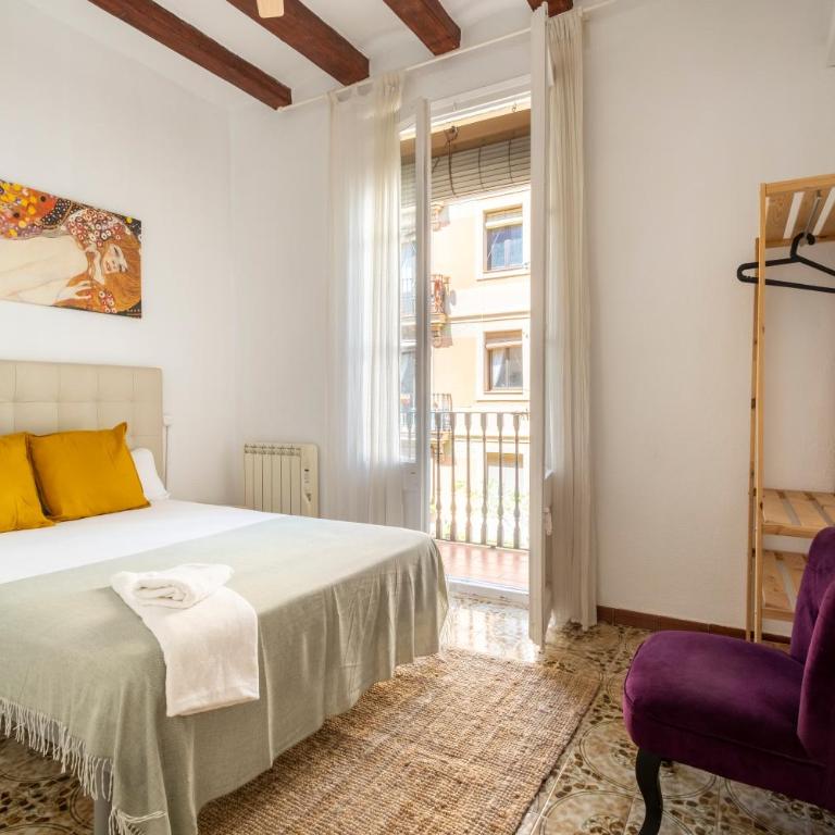 CENTRIC APARTMENT GAUDI - Three-Bedroom Apartment - 2
