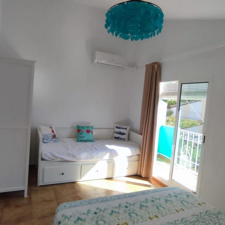 Agradable adosado cerca de la playa - Three-Bedroom House - 14