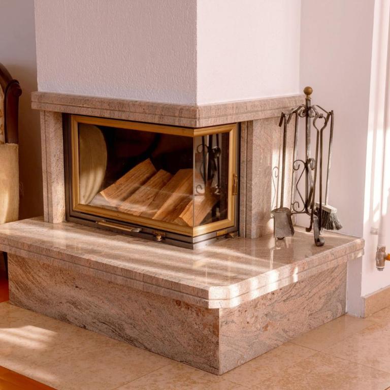 Engadin's Old Town Units - Free Parking - Apartman sa Balkonom - 15