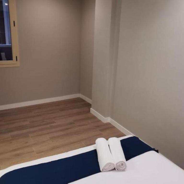 Apartamentos Sol Madrid - Standard Suite - 3