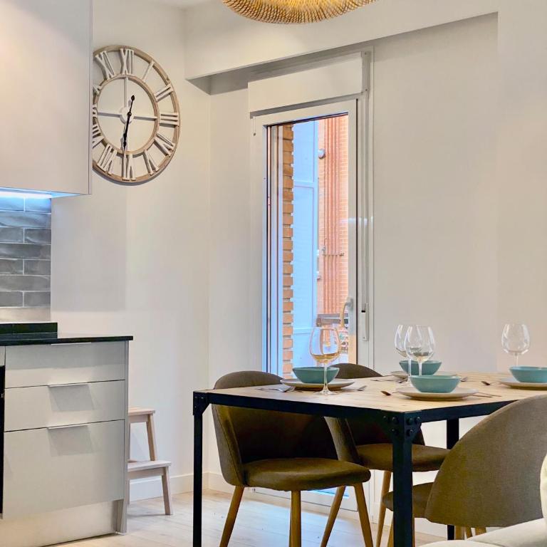 Latina Village - Apartamento de 2 dormitorios con Balcón - Two-Bedroom Apartment - 23