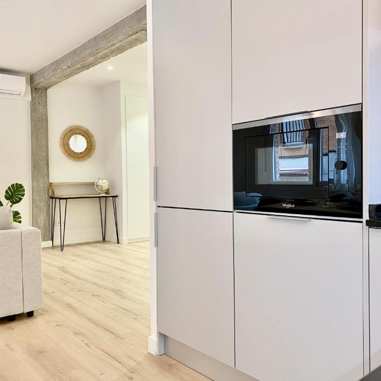 Latina Village - Apartamento de 2 dormitorios con Balcón - Two-Bedroom Apartment - 20