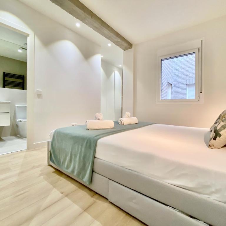 Latina Village - Apartamento de 2 dormitorios con Balcón - Two-Bedroom Apartment - 7