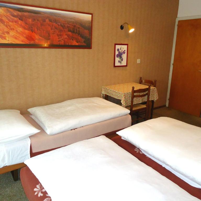 Hotel de l'Union - Dreibettzimmer - 1