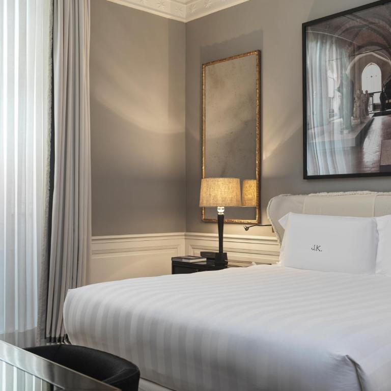 J.K. Place Roma - The Leading Hotels of the World - Camera Matrimoniale Superior - 1