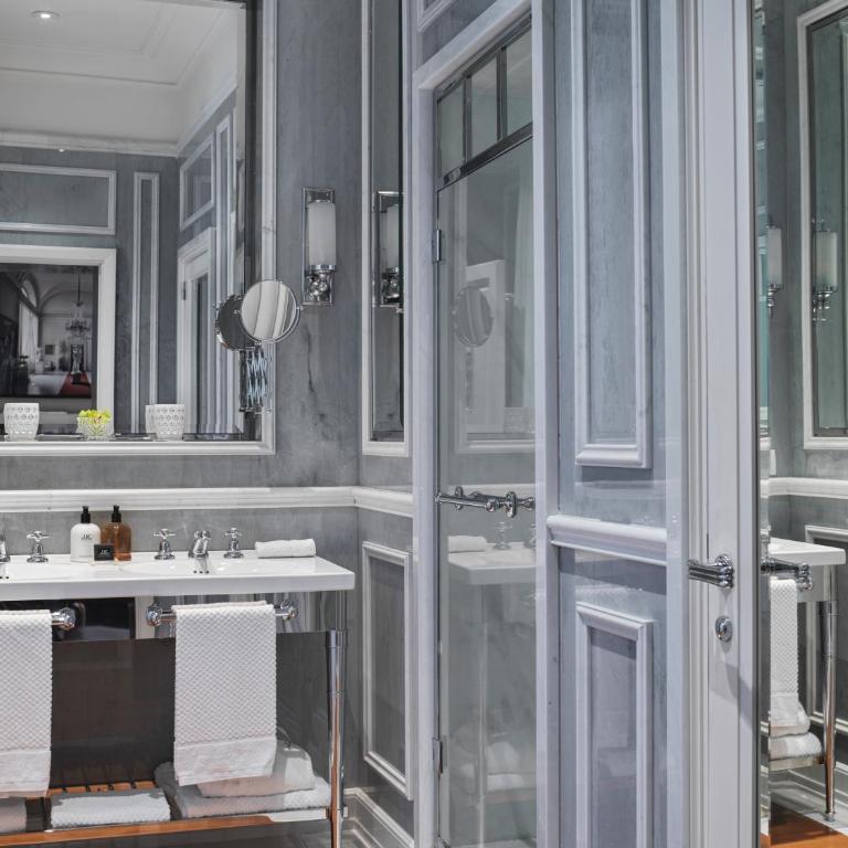 J.K. Place Roma - The Leading Hotels of the World - Camera Matrimoniale Deluxe - 7