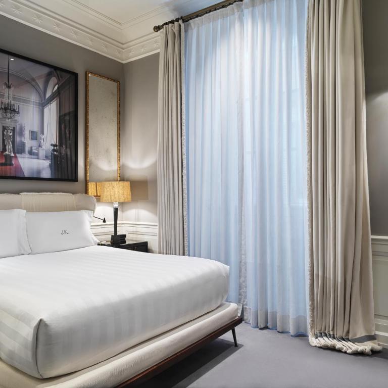 J.K. Place Roma - The Leading Hotels of the World - Camera Matrimoniale Deluxe - 8