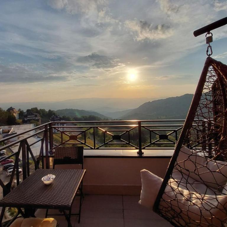 Milmari P79 - Apartment with Mountain View - 1