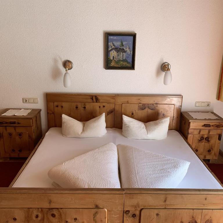 Appartements Dr. Geisler - Three-Bedroom Apartment with Shower - 3