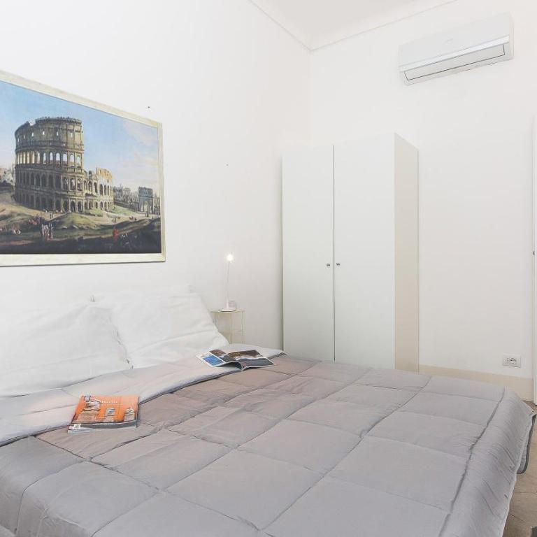 Arenula by Rental in Rome - Two-Bedroom Apartment - 1