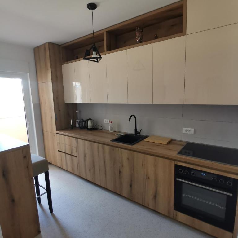 Apartman ALEKSA - Three-Bedroom Apartment - 10