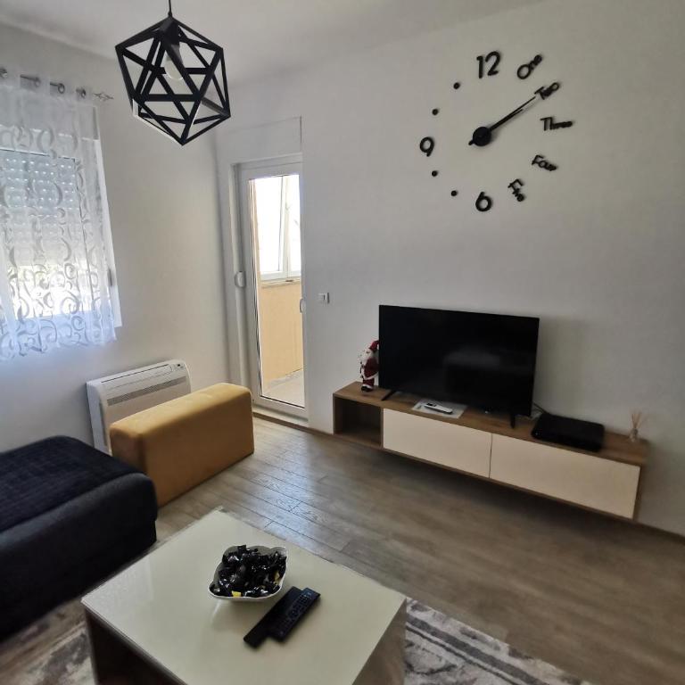 Apartman ALEKSA - Three-Bedroom Apartment - 5