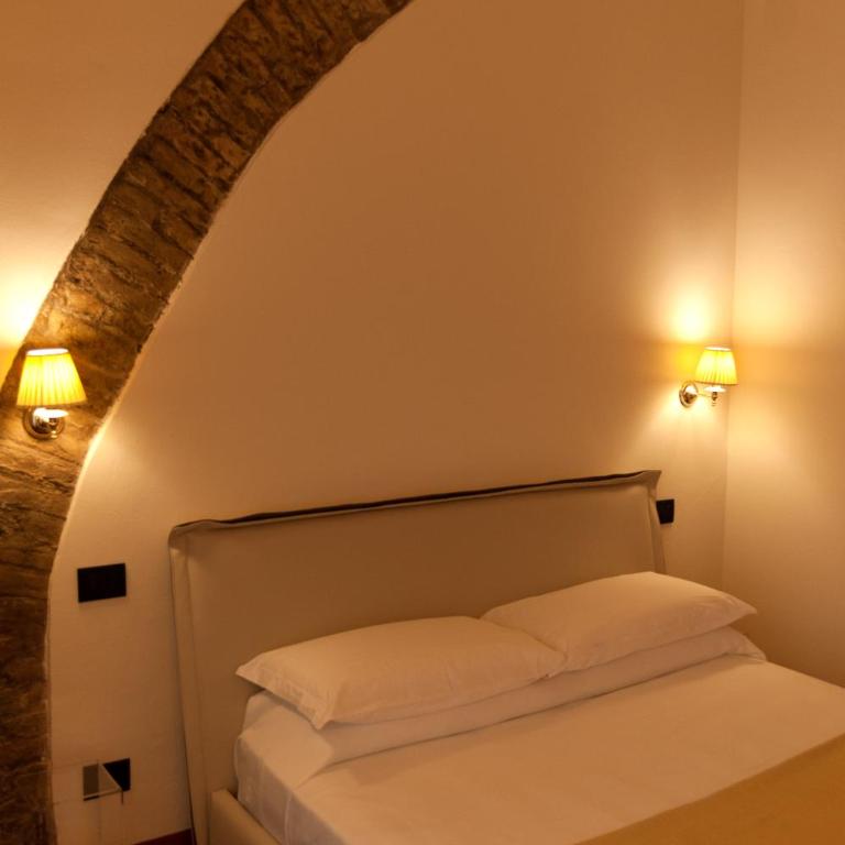 Palazzo Benucci - Standard King Room - 4