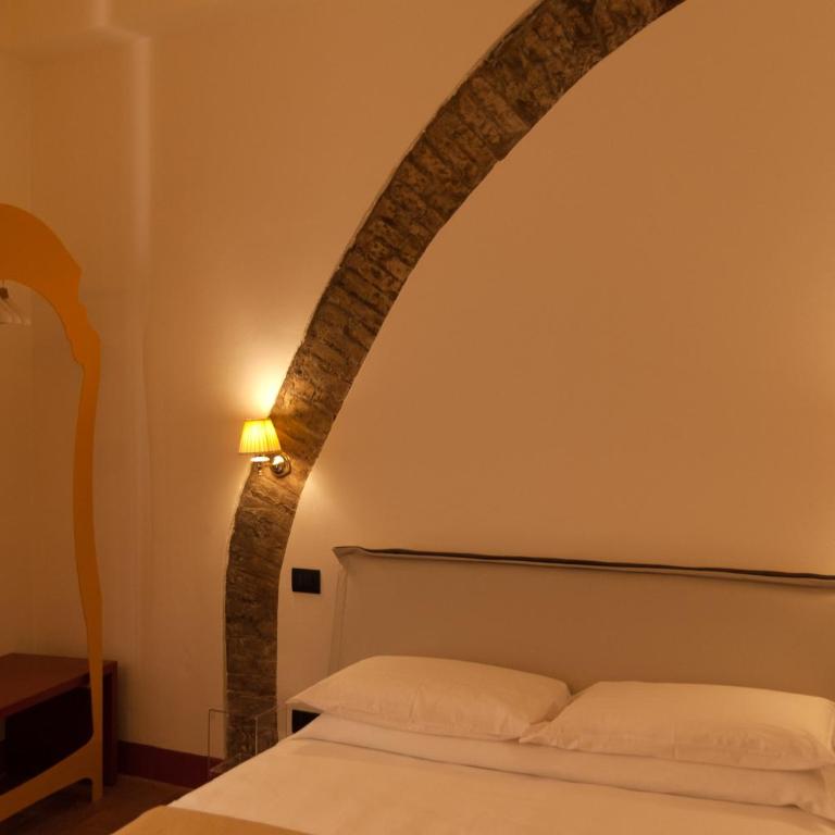 Palazzo Benucci - Standard King Room - 5