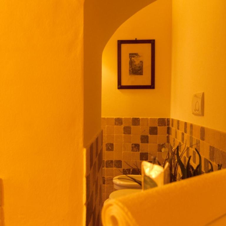 Palazzo Benucci - Superior King Room - 16