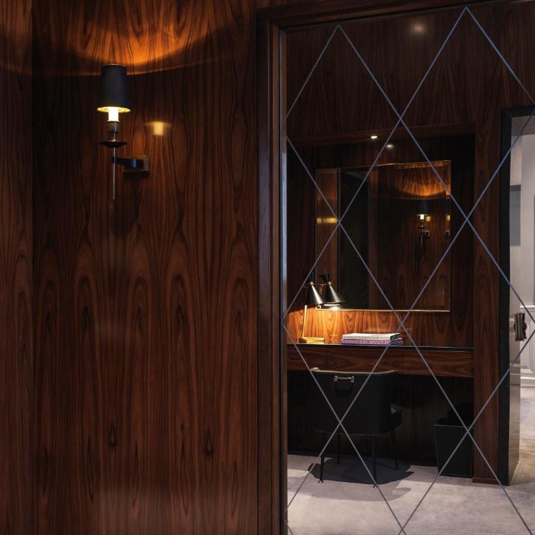 J.K. Place Roma - The Leading Hotels of the World - Junior Suite con Balcone - 2