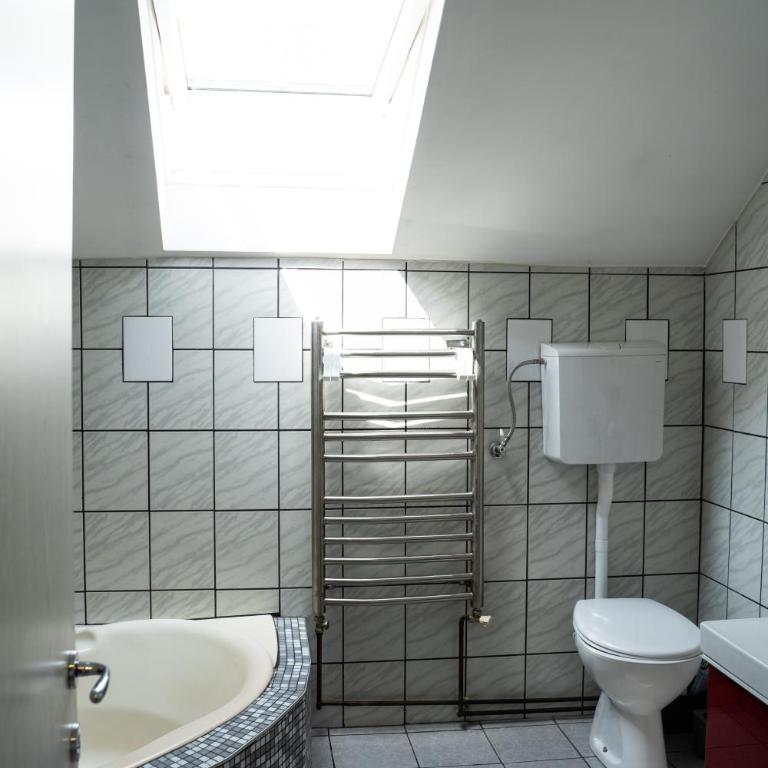 Family / Coworking Retreat Belgrade - Vila sa 3 Spavaće Sobe - 39