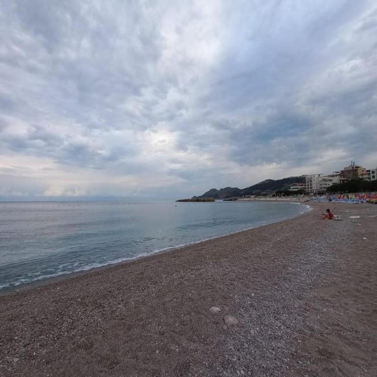 Sea View Dobra Voda - One-Bedroom Apartment - 24