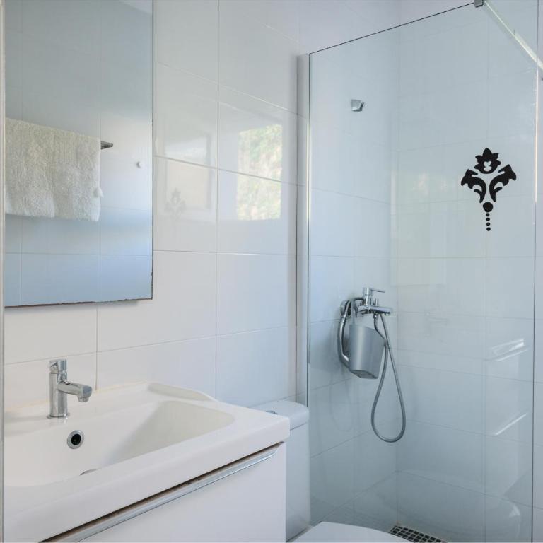 Casa Blanca, pool and beach - Villa con piscina privada - 23