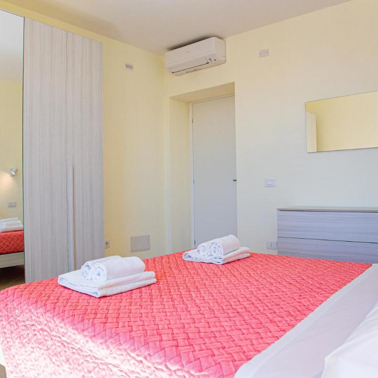 Appartamenti in centro a due passi dal mare - Cala Gonone - Appartamento con 1 Camera da Letto e Balcone - 16