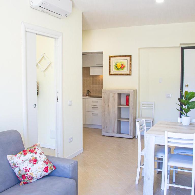 Appartamenti in centro a due passi dal mare - Cala Gonone - Appartamento con 1 Camera da Letto e Balcone - 24