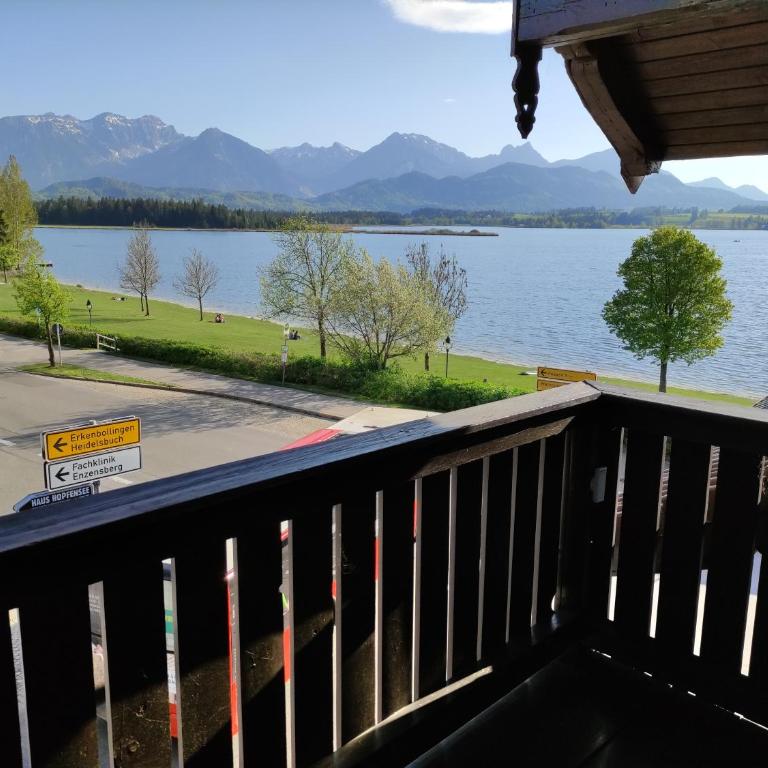 Direkt am Hopfensee- große Ferienwohnung - Apartment mit 1 Schlafzimmer - 4