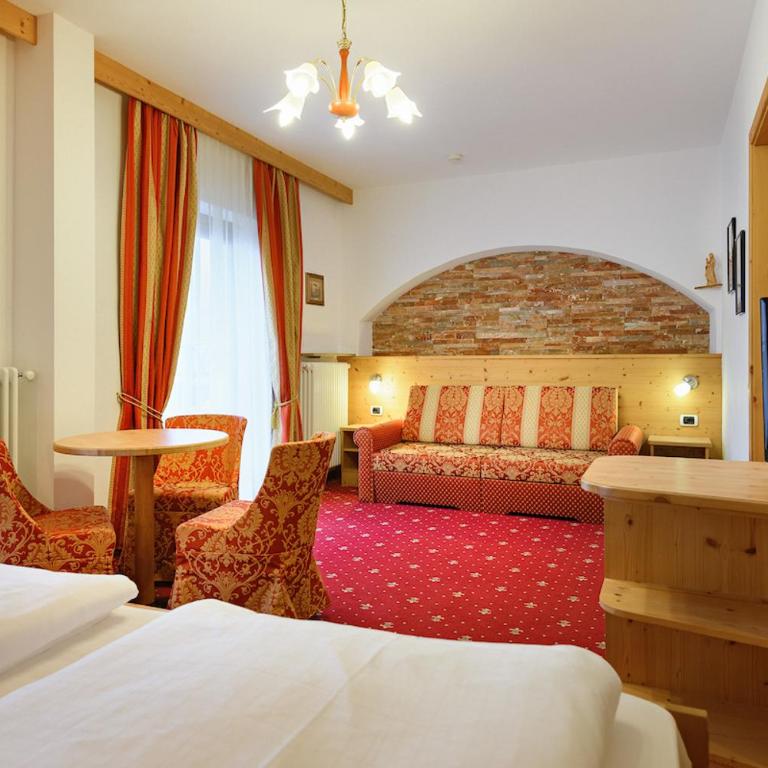 Hotel Ronce - Camera Quadrupla con Balcone - 3
