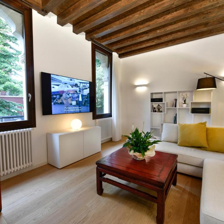 Villa Gallo 1915, luxurious villa with garden and SPA - Villa - 16